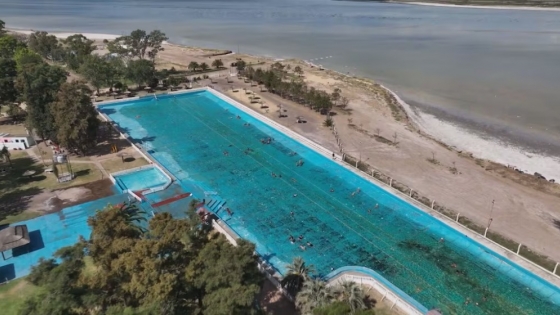 Teodelina, la escapada con la pileta más grande del país para Carnaval