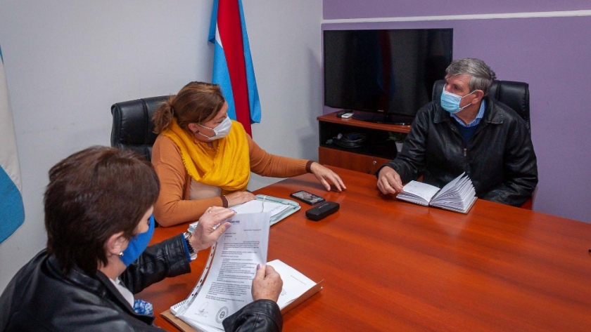 Articulan tareas viales para zonas productivas de Paraná Campaña