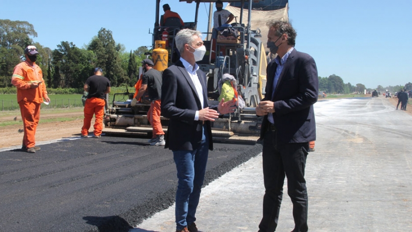 Katopodis y Meoni supervisaron las obras sobre la Ruta Nacional Nº 7 en Junín