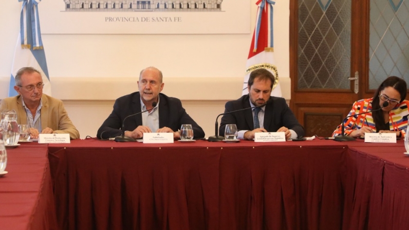 Perotti presentó un programa para fortalecer la cadena cárnica Santafesina en el mercado europeo