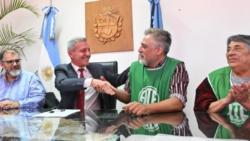 Arcioni se reunió con trabajadores de la Administración Pública Central y acordó una nueva pauta salarial