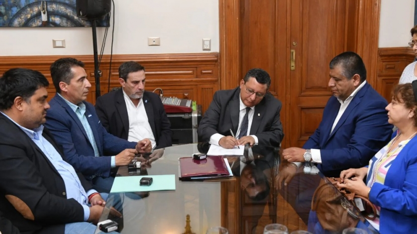 Firmaron un convenio para el tratamiento de residuos sólidos urbanos en los Valles Calchaquíes