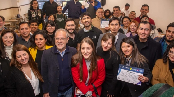 Jujuy distinguió a 30 pymes y emprendedores tras una capacitación en innovación e inteligencia artificial