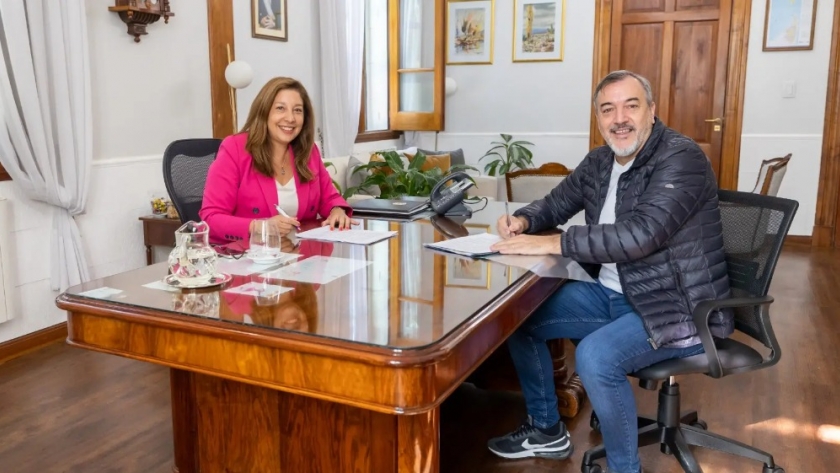 Carreras confirmó el pase a planta permanente de agentes contratados