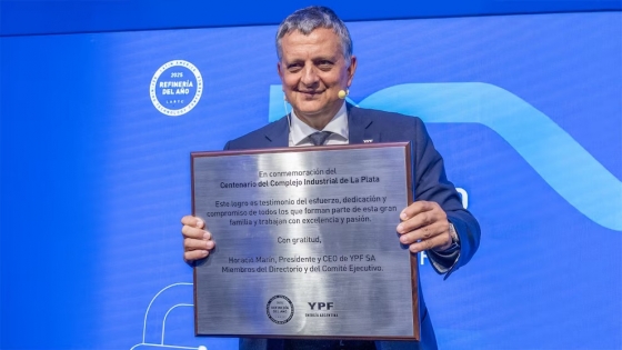 La refinería de YPF que abastece al AMBA cumplió 100 años y avanza hacia una transformación tecnológica integral