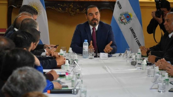Valdés se reunió con autoridades para avanzar gestiones por la autovía Corrientes-Saladas