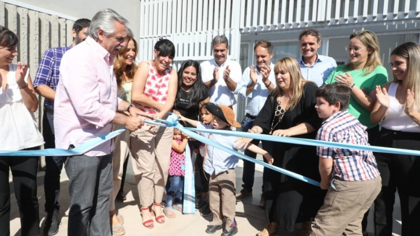 En Fuerte Esperanza, Alberto Fernández y Katopodis inauguraron un Centro de Desarrollo Infantil y recorrieron el acueducto de El Impenetrable