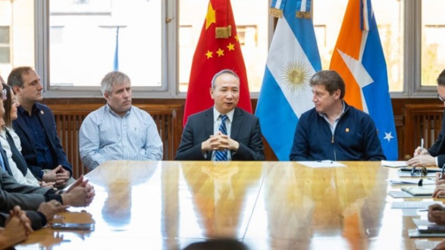 Tierra del Fuego busca atraer inversiones chinas en energía, acuicultura e industria tecnológica