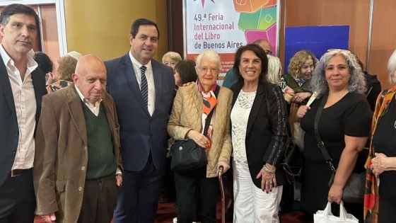 Reconquista homenajeó a Laura Devetach en la Feria Internacional del Libro de Buenos Aires