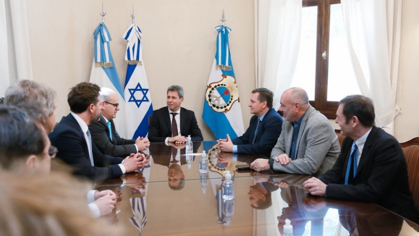 Sergio Uñac recibió al embajador del Estado de Israel en la Argentina, Eyal Sela