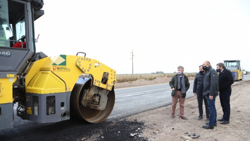 El gobernador Perotti recorrió obras en el Departamento de Castellanos
