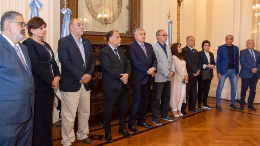 El Gobernador tomó juramento a funcionarios de su gabinete