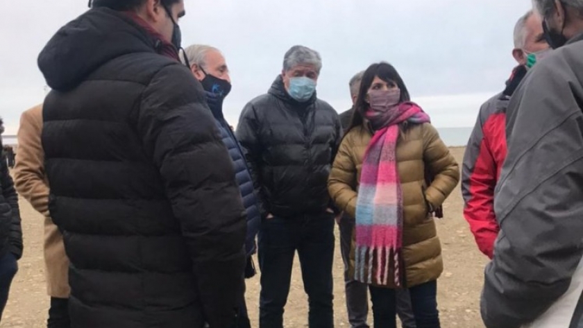 La Provincia y la localidad de Puerto Santa Cruz trabajan en conjunto para el fortalecimiento de los sectores productivos