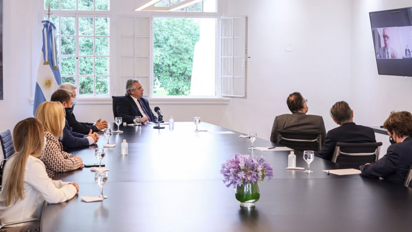 El Presidente mantuvo una videoconferencia con ejecutivos de Whirlpool quienes le informaron inversiones por 40 millones de dólares
