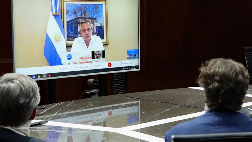 Alberto Fernández se reunió por teleconferencia con empresarios australianos que buscan invertir en energías renovables en el país