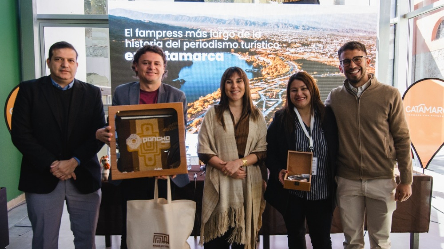 Catamarca recibió a la delegación internacional de comunicadores de la OMPT con eje en las economías regionales