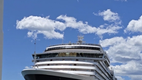 Temporada de cruceros en Chubut: el Oosterman arribó a Puerto Madryn