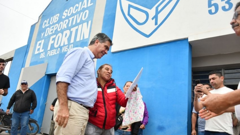 Capitanich inauguró un playón deportivo en Machagai