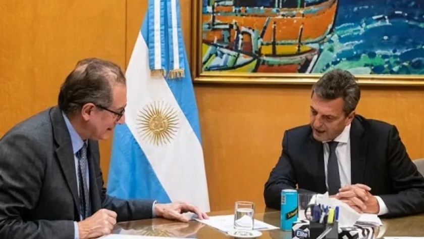 Massa vs. Banco Central: pidió derogar una norma que excluye al agro de créditos a tasas bajas