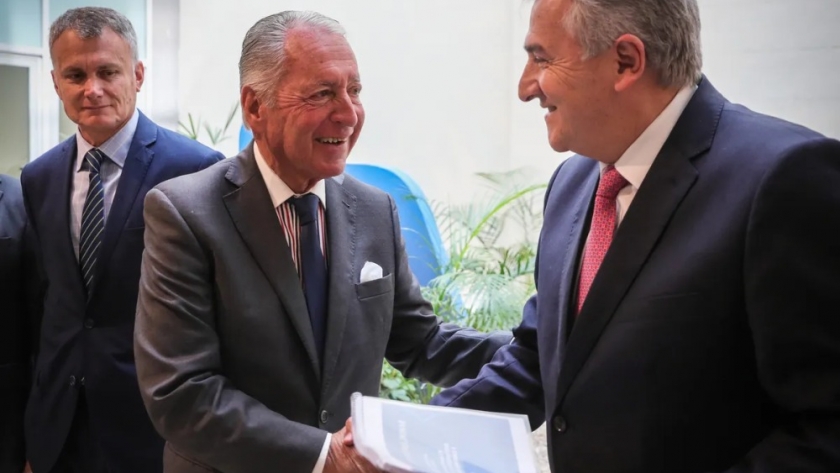Morales, con industriales de todo el país