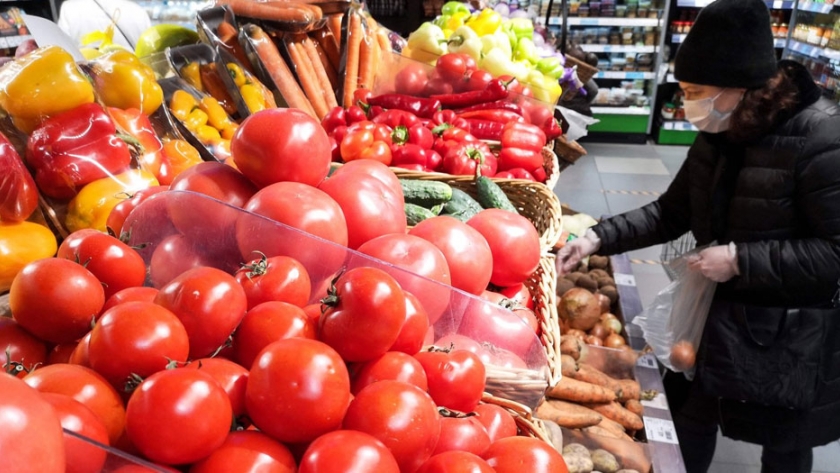 Rusia prohíbe las importaciones de tomates de Azerbaiyán