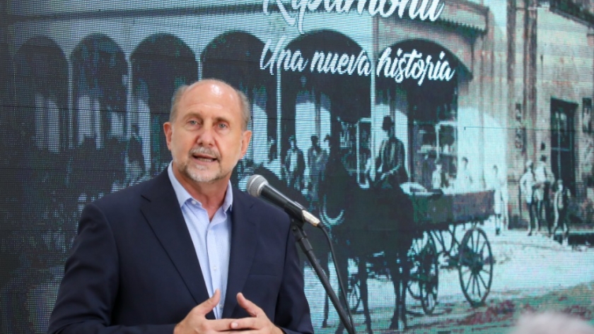 Perotti participó de la presentación de los proyectos para poner en valor los ex “Grandes Almacenes Ripamonti” de Rafaela