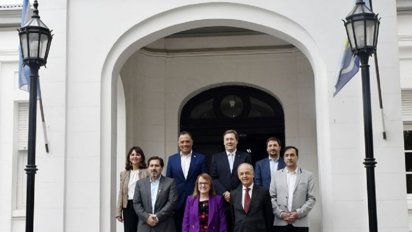 Alicia recibió al embajador de la República Portuguesa en Casa de Gobierno