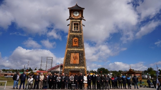 Autoridades provinciales acompañaron el acto por el 80° Aniversario de Río Turbio
