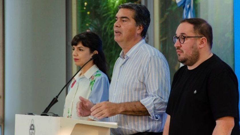 Capitanich anunció un 20% de incremento para los tres poderes del Estado