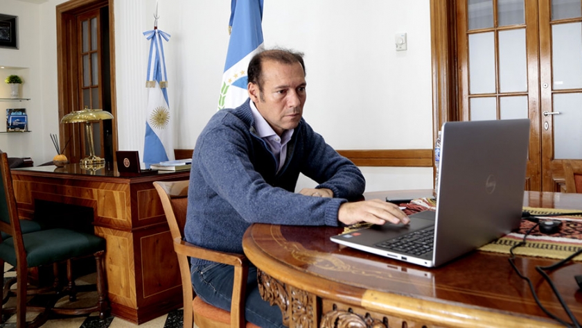 Gutiérrez: "Hay que profundizar el sendero exportador de petróleo y gas"