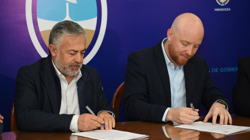 Cornejo anunció el traslado del Puerto Seco de Godoy Cruz a Luján de Cuyo