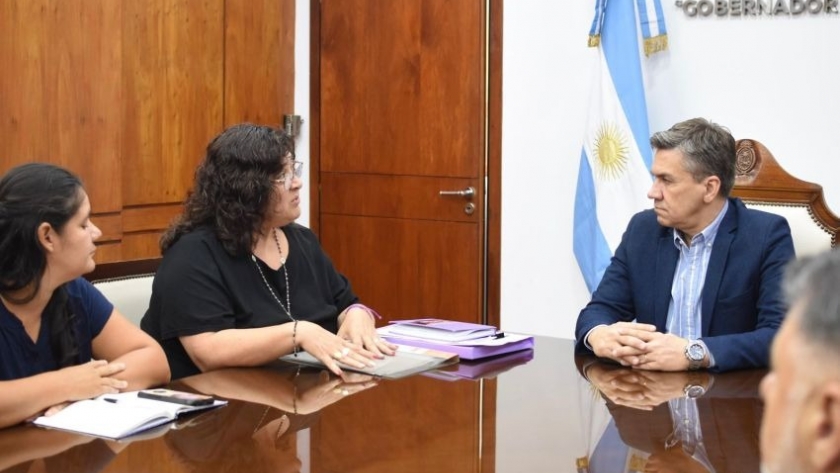 El gobierno articula políticas de género con los demás poderes
