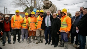 En Berazategui, Alberto Fernández y Katopodis pusieron en marcha la obra pública número 5.000