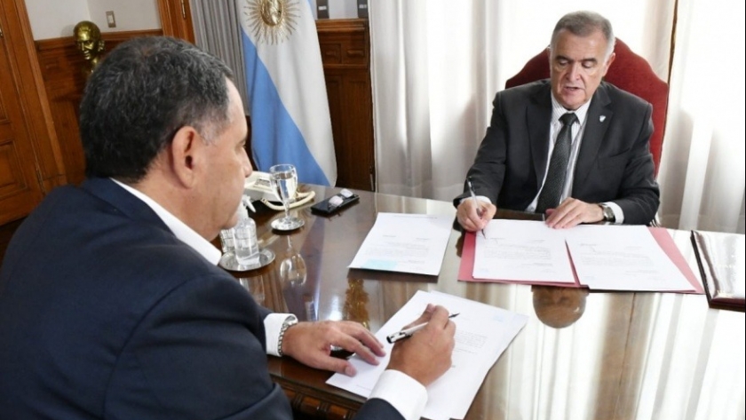 Jaldo designó a 12 nuevos jueces en distintos fueros y centros judiciales de Tucumán