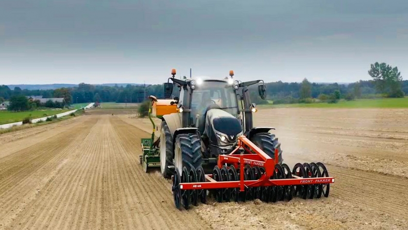 Valtra lanzó su nueva línea europea de tractores 5ta Generación