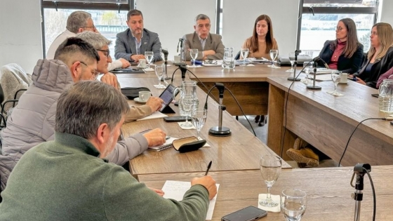 Gobierno expuso ante Diputados detalles del acuerdo con YPF y licitación de áreas