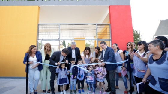 Kicillof y Ferraresi inauguraron el edificio del Jardín de Infantes N°920 en Gerli