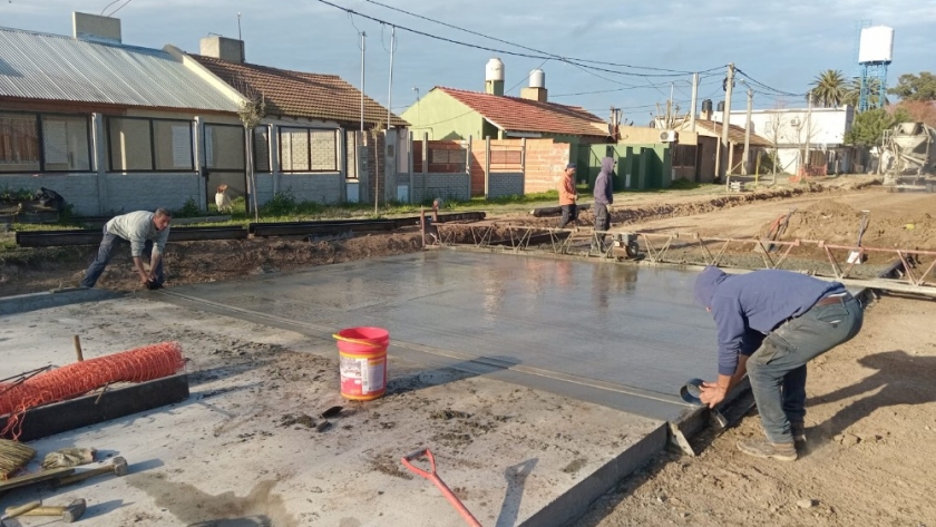 Avanza la segunda etapa de pavimentación en Av. Diego Trillo con fondos municipales