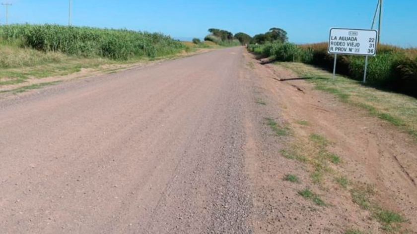 Inauguran la primera obra del Programa de Pavimentación de Caminos Rurales
