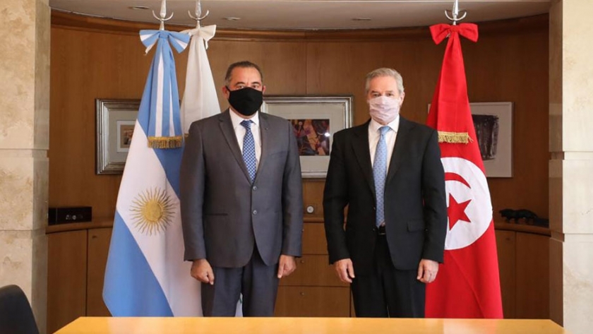 Solá se reunió con el embajador de Túnez, Mohamed Ali Ben Abid, con foco en las exportaciones