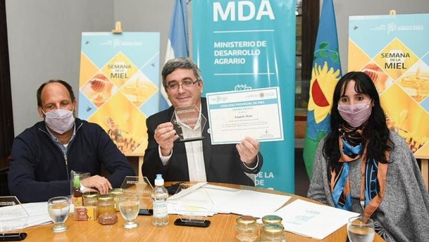 Se entregaron los Premios del Primer Concurso Provincial de Miel 2021