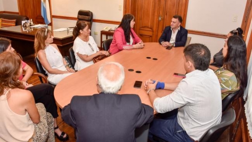 La primera gobernadora del Rotary Club visitó Casa de Gobierno