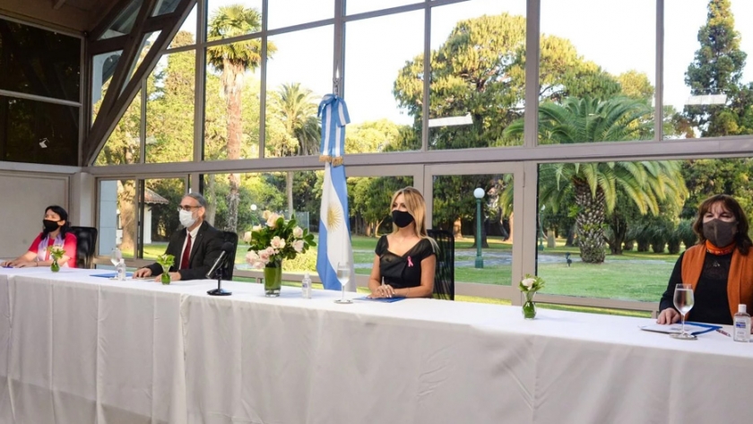 Fabiola Yañez comprometida con el empoderamiento de las mujeres rurales