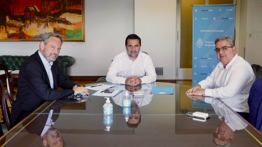 Raúl Jalil y el secretario de Energía analizaron obras que se ejecutarán en Catamarca