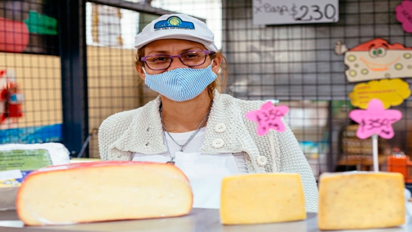 Misiones apuesta a procesar la leche en la provincia y apuntala la producción local de quesos