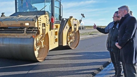 Arcioni recorrió la autovía Trelew – Puerto Madryn y adelantó que “en septiembre va a estar inaugurada en su totalidad”