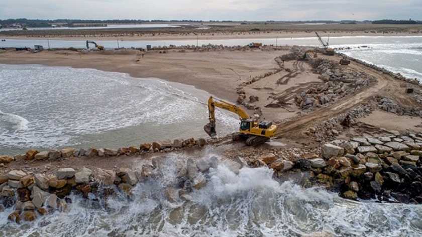 Se reanudan obras en Mar Chiquita para mitigar el impacto de la erosión costera