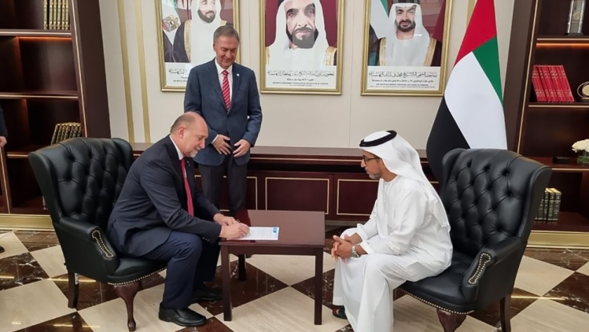 Perotti presentó el proyecto del Acueducto Biprovincial Santa Fe – Córdoba al Fondo de Abu Dhabi
