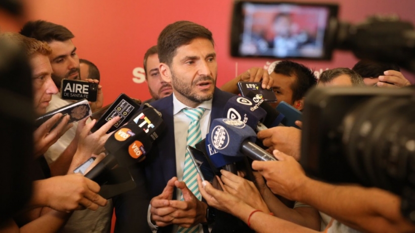 Pullaro anunció la convocatoria a paritaria de la administración central