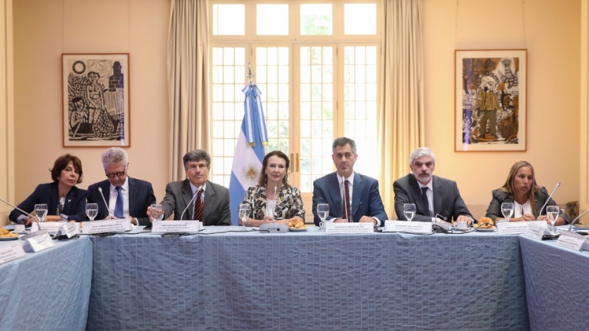 El director de la Agencia de Inversiones participó de encuentro con Diana Mondino y autoridades de Cancillería